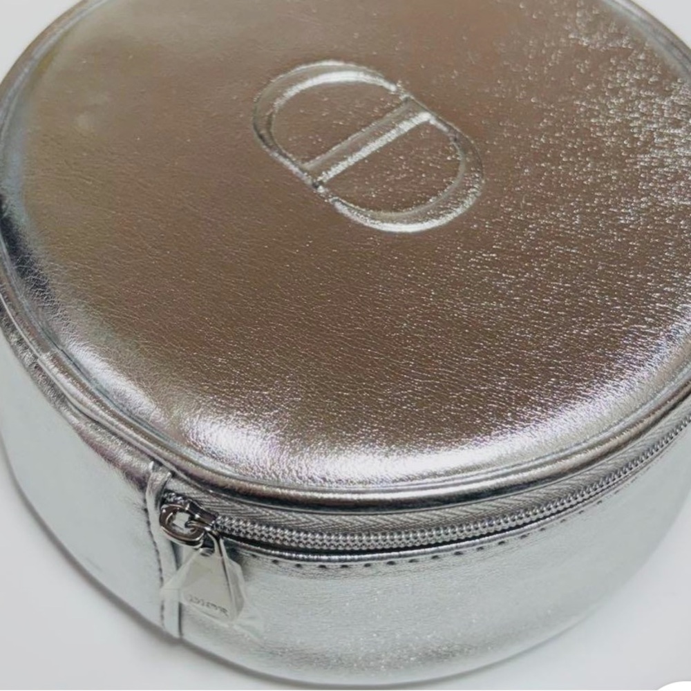 Dior Silver round Pouch Bag w/ original box GWP - Picture 4 of 4